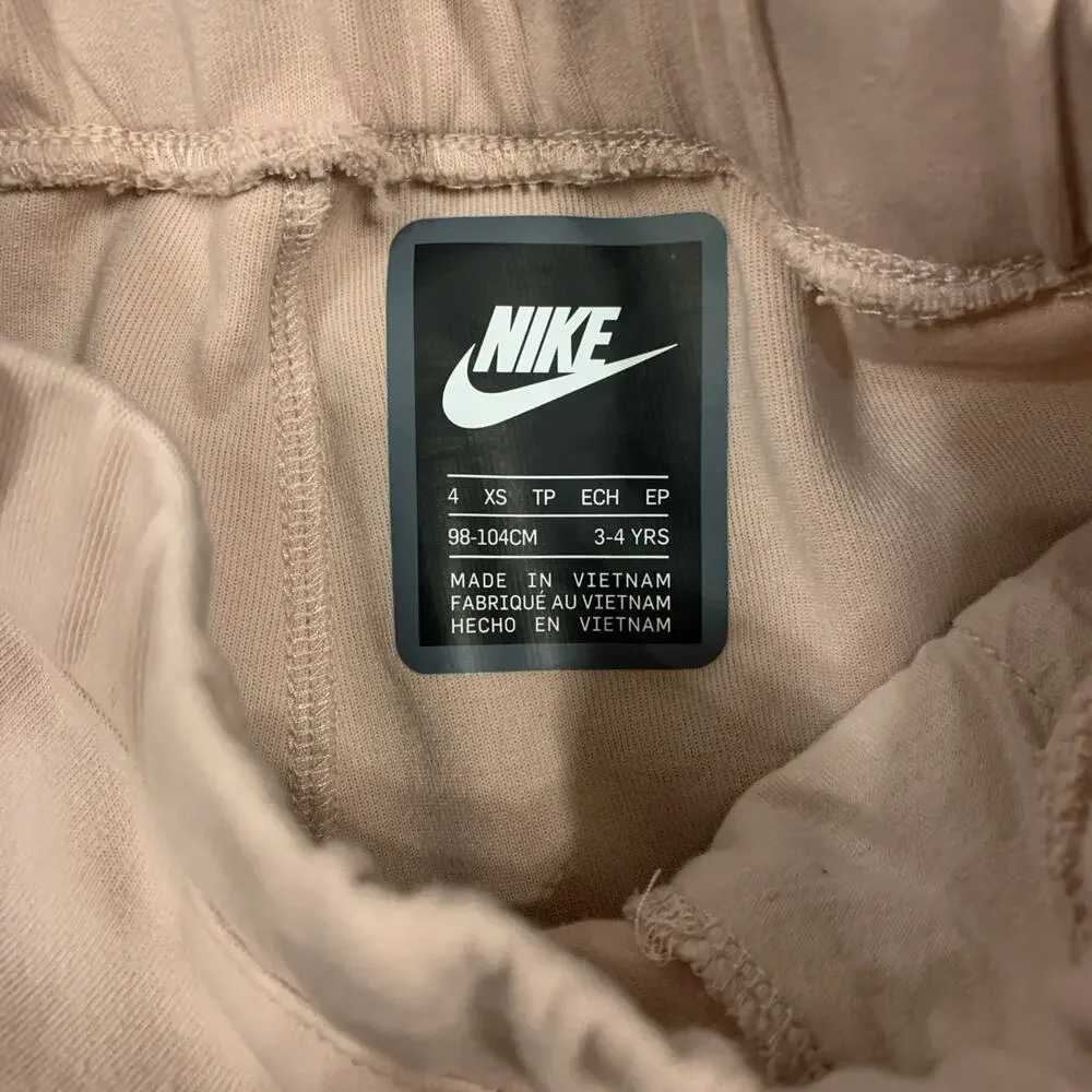 Nike Kids Tracksuit Set Pink Hoodie Joggers Size 4 XS 3-4 Years - Picture 5 of 10